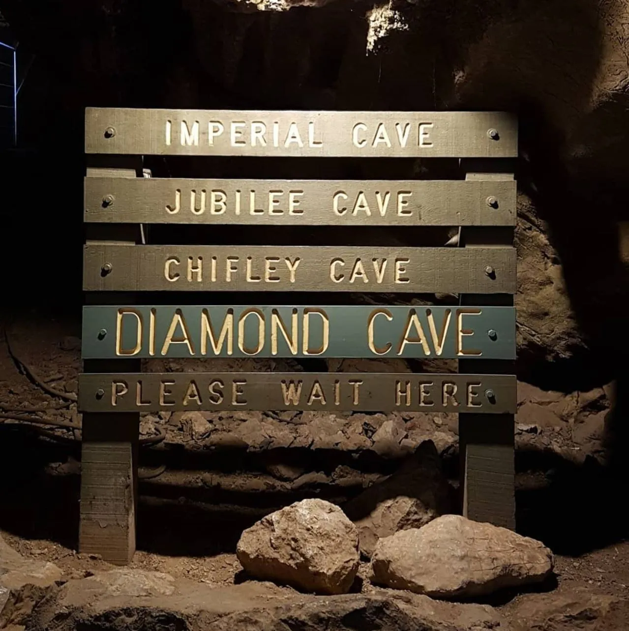 Cape Able Adventures | What To Do In The Blue Mountains When It's Raining? Underground Adventures, Jenolan Caves