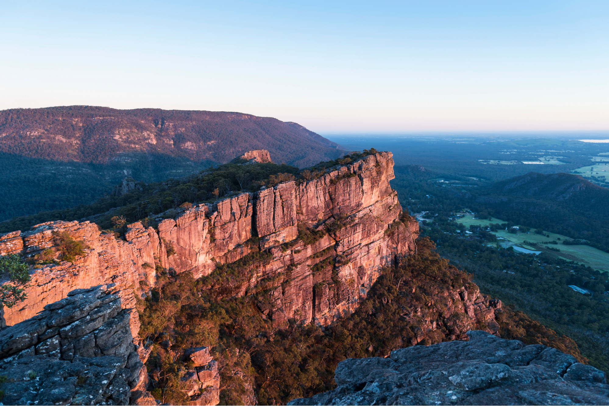 Explore the Scenic Wonders of the Grampians National Park on an Unforgettable Journey